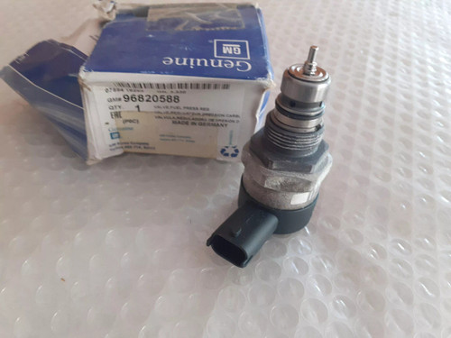 Fuel Pressure Regulator fits Opel Vauxhall Antara Z20DM Z20DMH 96820588 Genuine View Front