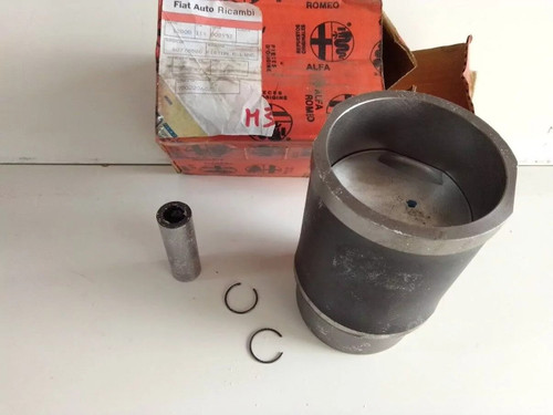 Piston & Liner fits Alfa Romeo 155 60778500 Genuine View Front