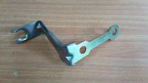 Bracket Right fits Alfa Romeo 128352 Genuine View Front