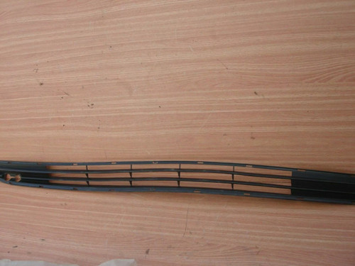 Grille Air Intake Front fits Opel Vauxhall Corsa B 90546548 Genuine View Front