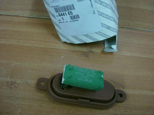 Heater Blower Resistor fits Peugeot Boxer Citroen Relay Jumper 6441E5 Genuine View Front
