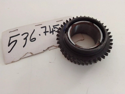 Transmission Gear fits Alfa Romeo 536745 Genuine View Front