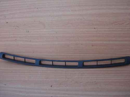 Grille Front Lower fits Opel Vauxhall Astra G Diesel 90546961 Genuine View Front