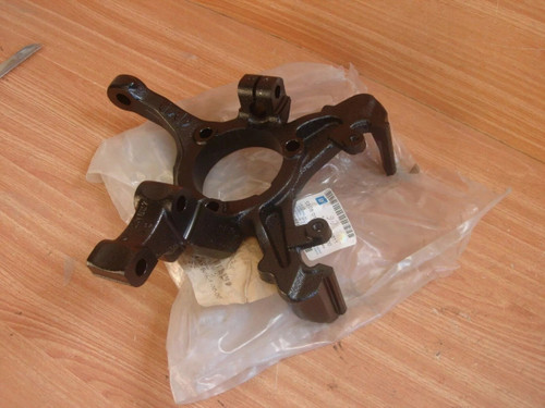 Steering Knuckle Right fits Opel Vauxhall Astra G 90498811 Genuine View Front