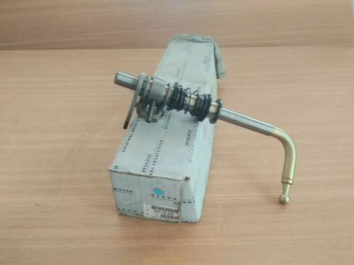 Manual Gearbox Spindle fits Peugeot 806 Citroen Dispatch 251969 Genuine View Front