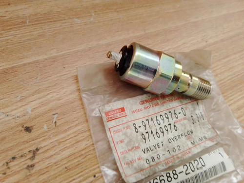 Fuel Pump Overflow Valve fits Isuzu Pickup TF Chevrolet LUV 8971699760 Genuine View Front