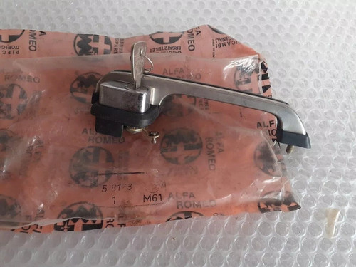 Exterior Door Handle Front Right with Key fits Alfa Romeo Alfasud 518173 Genuine View Front