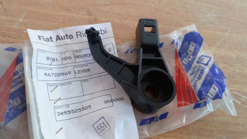 Heater A/C Panel Lever Arm fits Fiat Punto 46722969 Genuine View Front