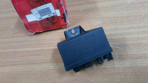 Glow Plugs Control Unit fits Fiat Punto Doblo Strada Alfa Romeo 145 146 156 166 60653990 View Front