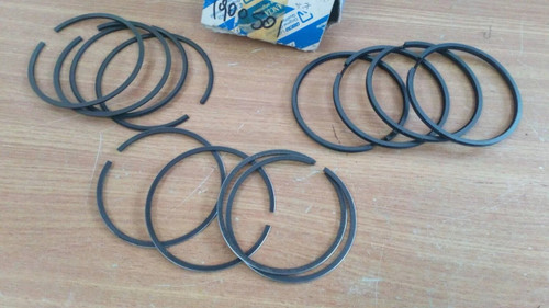 Piston Rings Set fits Fiat Uno Lancia Delta 1900501 Genuine View Front