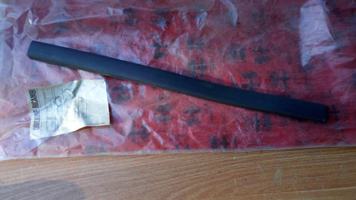 Window Channel fits Alfa Romeo Giulietta 60729766 Genuine View Front
