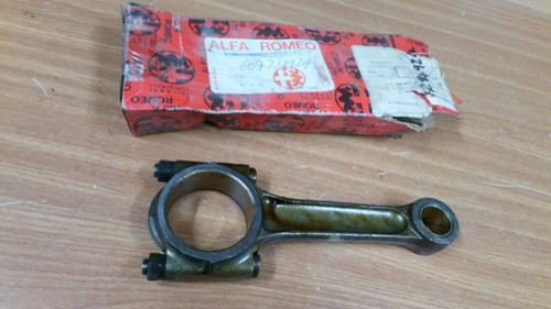Connecting Rod Conrod fits Alfa Romeo Alfetta 60724924 Genuine View Front
