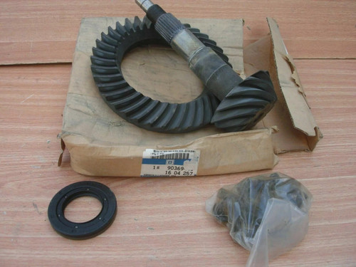 Rear Differential Gear Pinion fits Opel Omega A B Senator B Vauxhall Carlton 90369440 View Front