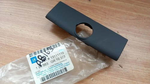 Power Outlet Trim Cigarette fits Opel Vauxhall Vectra C Signum 13111119 Genuine View Front