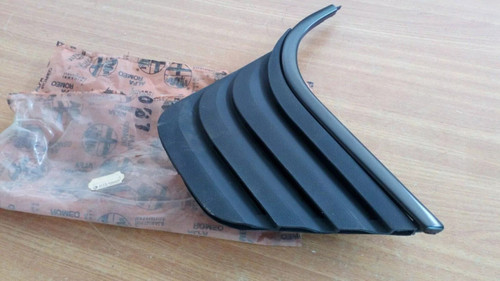 Grill Rear fits Alfa Romeo Alfasud 60746359 537844 Genuine View Front