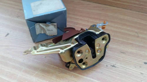 Door Lock Front Right RHD fits Saab 9-3 9400 5174925 Genuine View Front