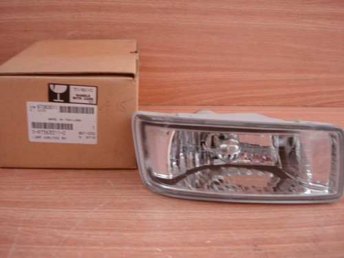Fog Light Front Right fits Isuzu Pickup TF Dmax D-Max UCS UCR 8973630110 Genuine View Front