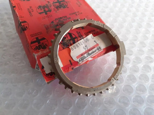 Transmission Synchro Ring fits Fiat Lancia Alfa Romeo 60810903 Genuine View Front