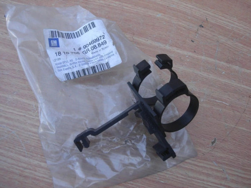 Heater Hose Support Clip fits Opel Vauxhall Astra F Corsa B 90469972 Genuine View Front