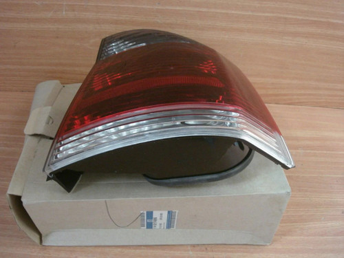 Tail Rear Light Right fits Opel Vauxhall Vectra C 93174906 Genuine View Front