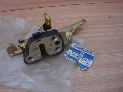 Door Lock Rear Right fits Opel Vauxhall Omega B Corsa B 90509514 Genuine View Front