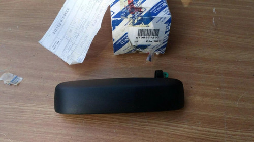 Exterior Door Handle Front Left RHD fits Fiat Panda 735371237 Genuine View Front