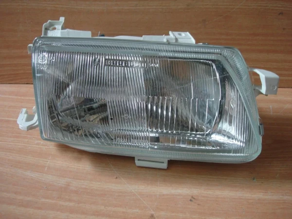 Headlight Right RHD fits Opel Vauxhall Astra F 90511094 Genuine View Front