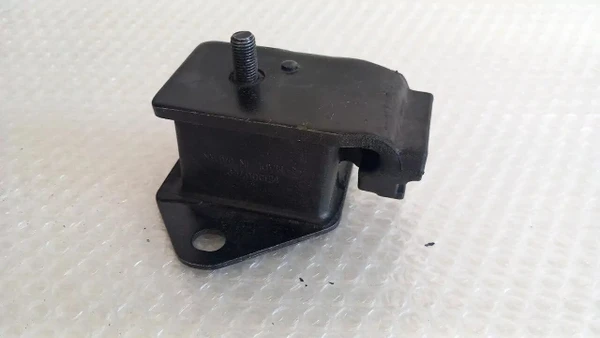 Engine Mount Crossmember fits Mitsubishi L200 Triton Strada 2WD K11T MB006759 View Front