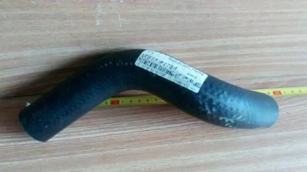 Radiator Hose Upper fits Daihatsu Charade G102 16571-87754-000 View Front