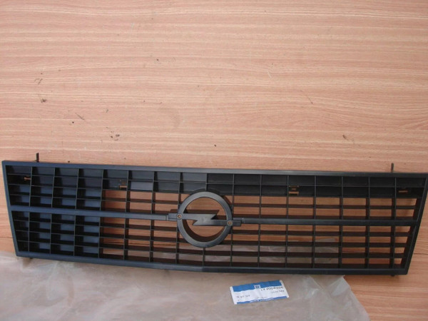 Grille Front fits Opel Kadett D 90041926 Genuine View Front