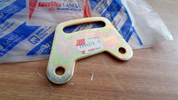 Power Steering Pump Bracket fits Lancia Delta 7554226 Genuine View Front