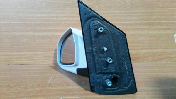 Wing Mirror Left fits Hyundai Matrix 8761017520 Genuine View Front