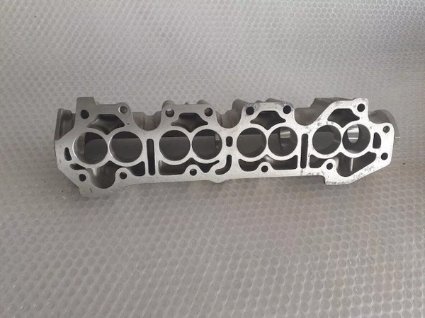 Camshaft Cylinder Head fits Fiat Uno Turbo Fiorino Lancia Delta 5984843 Genuine View Front
