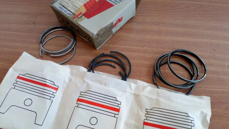 Piston Rings Set fits Fiat Ritmo 127 76mm Bore 1.5x2x4 5880242 Genuine View Front