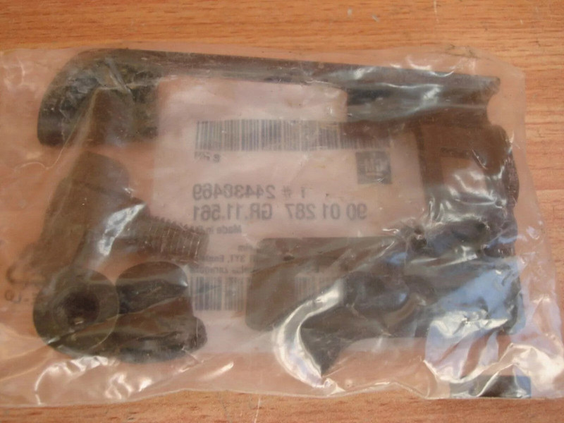 Repair Kit Front Right Seat Rail fits Opel Vauxhall Corsa C 24438469 Genuine View Front