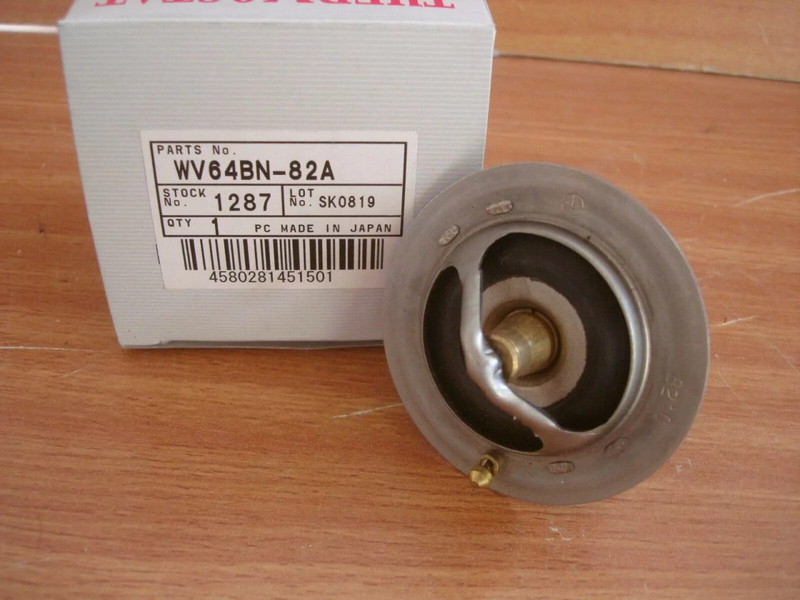 Thermostat fits Nissan Skyline Terrano Crew RD28 RB25DET VG33E RB20DE VG30DE WV64BN-82A View Front