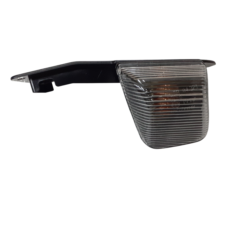 Marker Turn Signal Lamp Right Side fits Iveco Stralis Trakker 5801754885 Genuine
