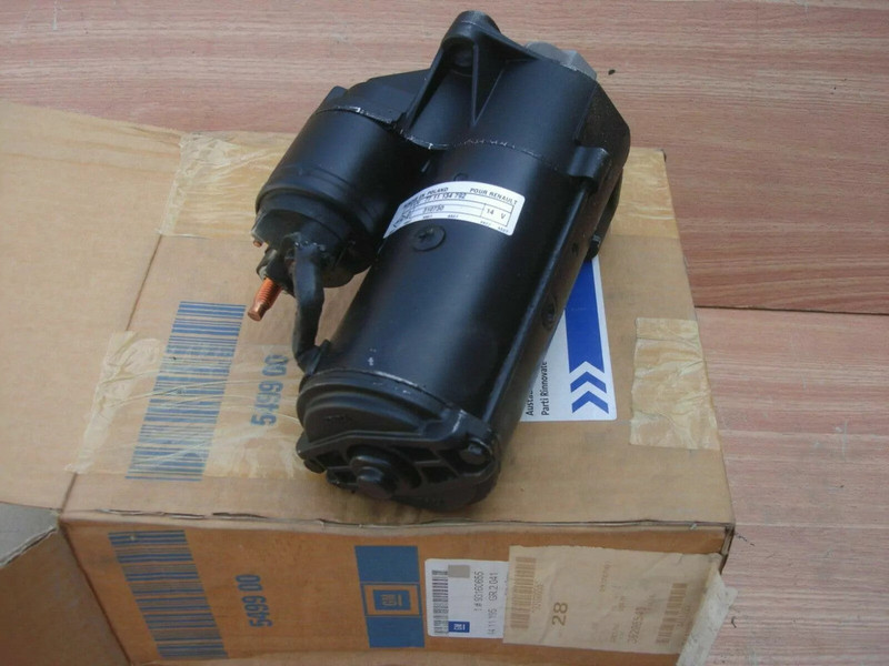 Starter Motor fits Opel Vauxhall Vivaro A Movano A F9Q 93160655 Genuine View Front