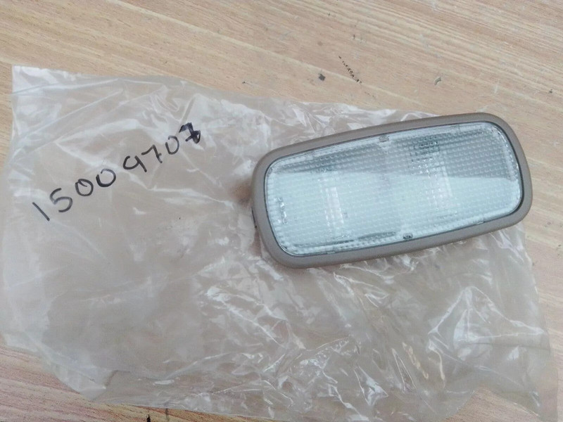 Interior Light Lamp Beige fits Chevrolet Blazer GMC Jimmy 15009707 Genuine View Front