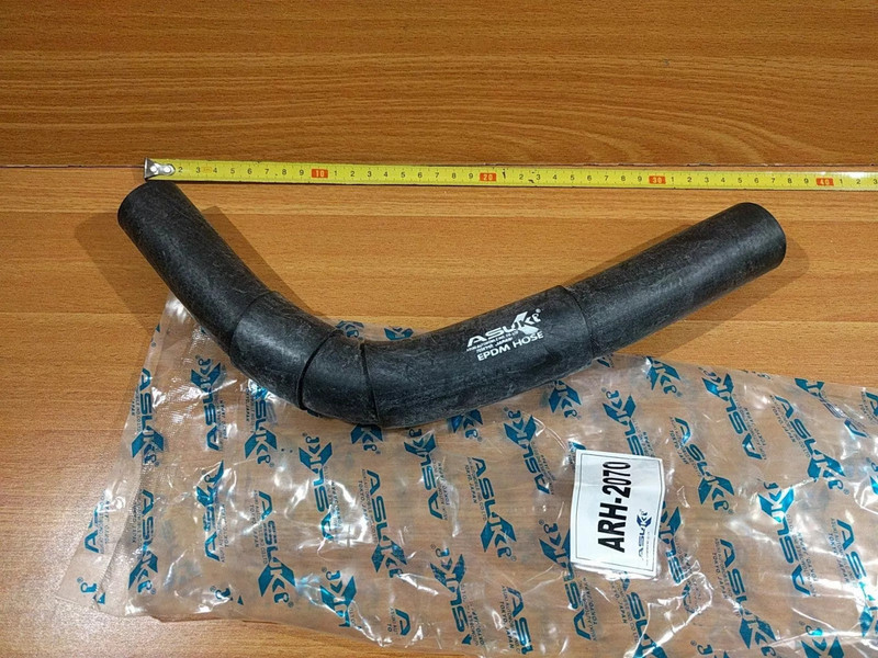 Upper Radiator Hose fits Toyota Corolla Altis ZZE141 ZZE142 3ZZ 1ZZ 16571-0D270 ARH-2070 View Front