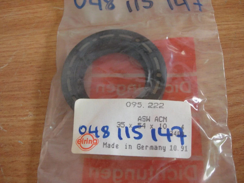 Crankshaft Seal Front fits VW LT Audi 100 Porsche 924 048115147 048-115-147 View Front