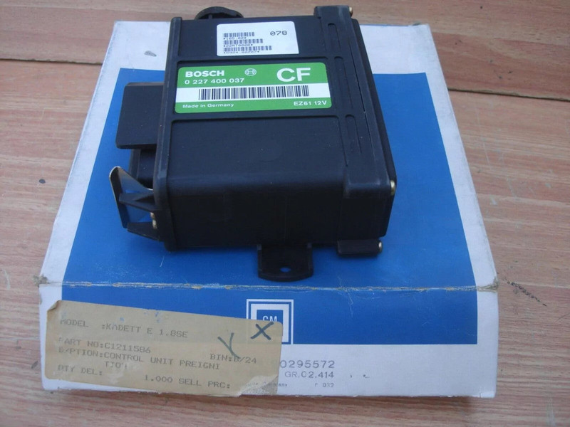 ECU Module fits Opel Kadett E Ascona C Vauxhall Cavalier 18SE 90295572 Genuine View Front