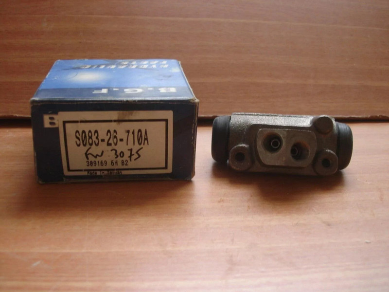 Brake Wheel Cylinder Rear Left fits Mazda E1400 E1800 E2200 11/16 1984- FW3075 View Front