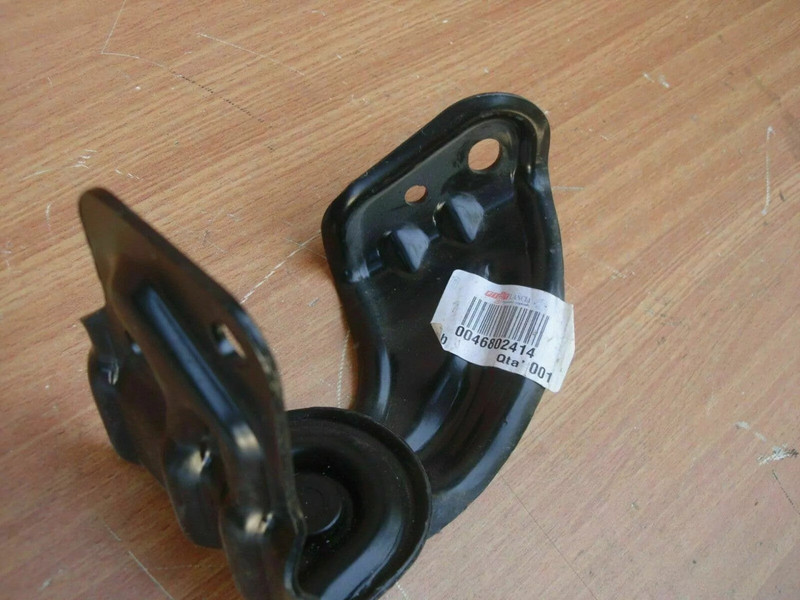 Rear Seat Hinge Left fits Fiat Stilo 2C 2V 46802414 Genuine View Front