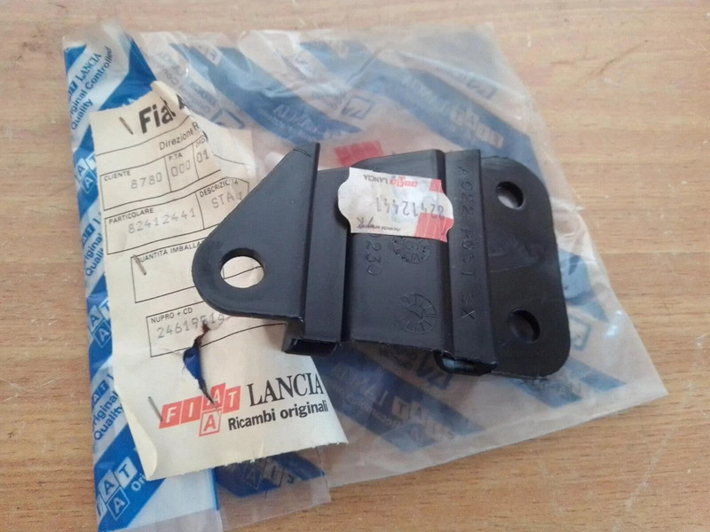 Bumper Bracket Rear Left fits Lancia Prisma 82412441 Genuine View Front