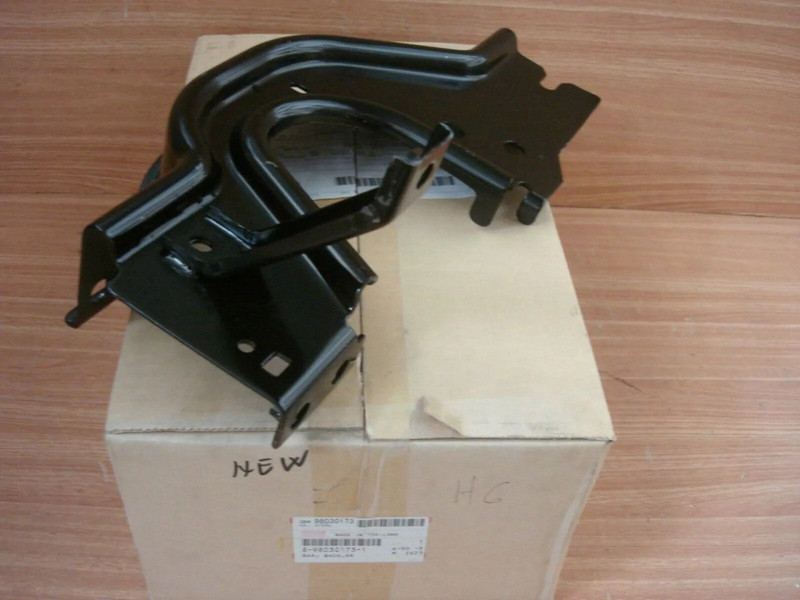 Bumper Stay Rear Left fits Isuzu Rodeo Dmax D-Max 8DH TFS54 TFS77 8980301731 View Front