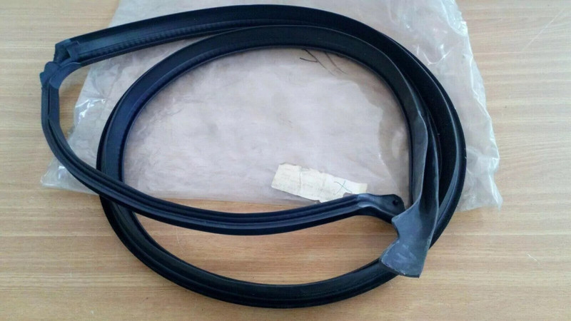 Roof Weatherstrip Left fits Opel Vectra A Vauxhall Cavalier 90357727 Genuine View Front