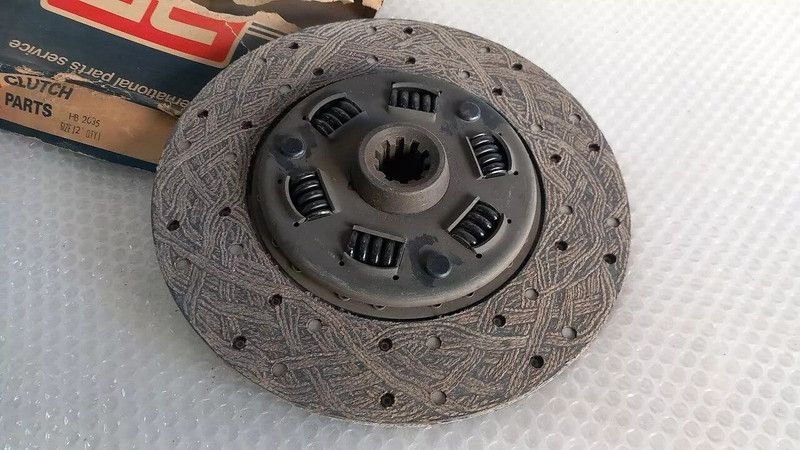 Clutch Disc fits Dennis BMC Karrier D Series Perkins 6.305 Newage Lyon 305mm HB2035 View Front