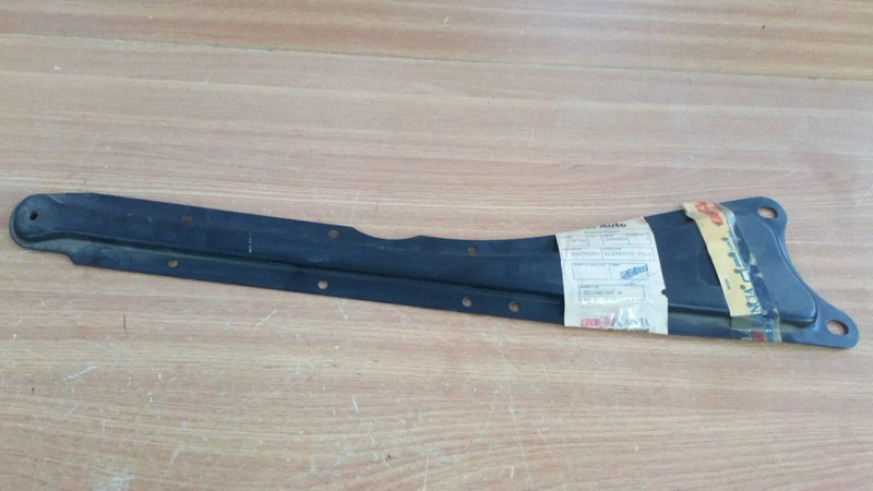 Bracket fits Lancia Beta 82290301 Genuine View Front