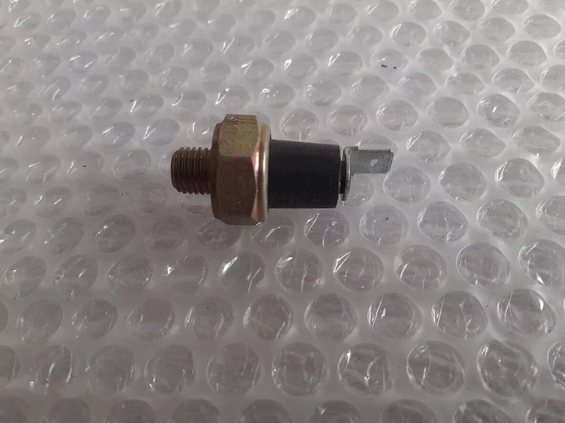 Oil Pressure Sensor fits Alfa Romeo 105 115 119130632300 60523463 View Front